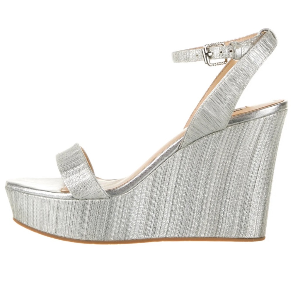 BADGLEY MISHKA, Lonnie Platino Fabric Ankle Strap Heels Size 8